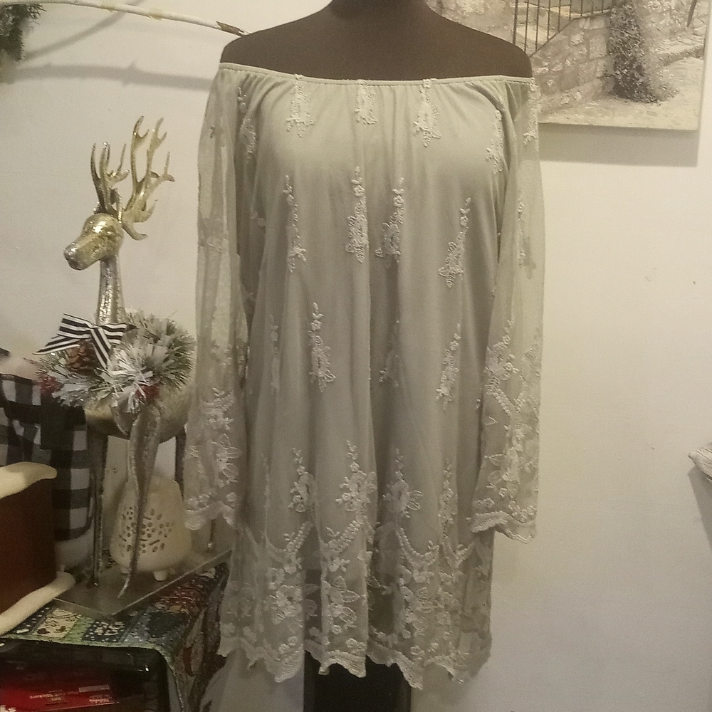 Calstyle tunic ($) - Picture 2 of 6